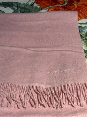 Burberry Baby Pink Cashmere Fringe Scarf